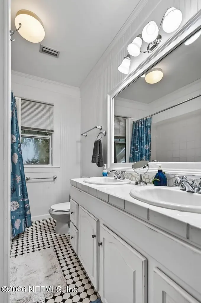 13 Rohde Avenue St. Augustine FL 32084