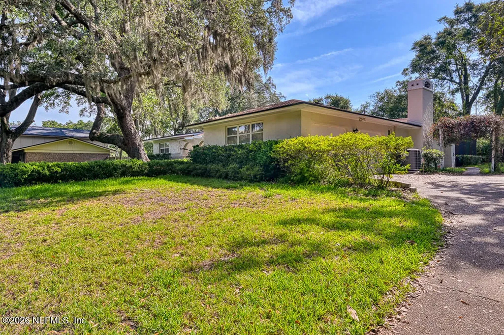 3471 Hermitage Road E Jacksonville FL 32277