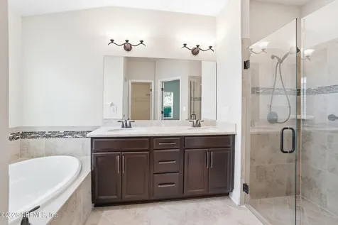 144 Gray Wolf Trail Jacksonville FL 32081