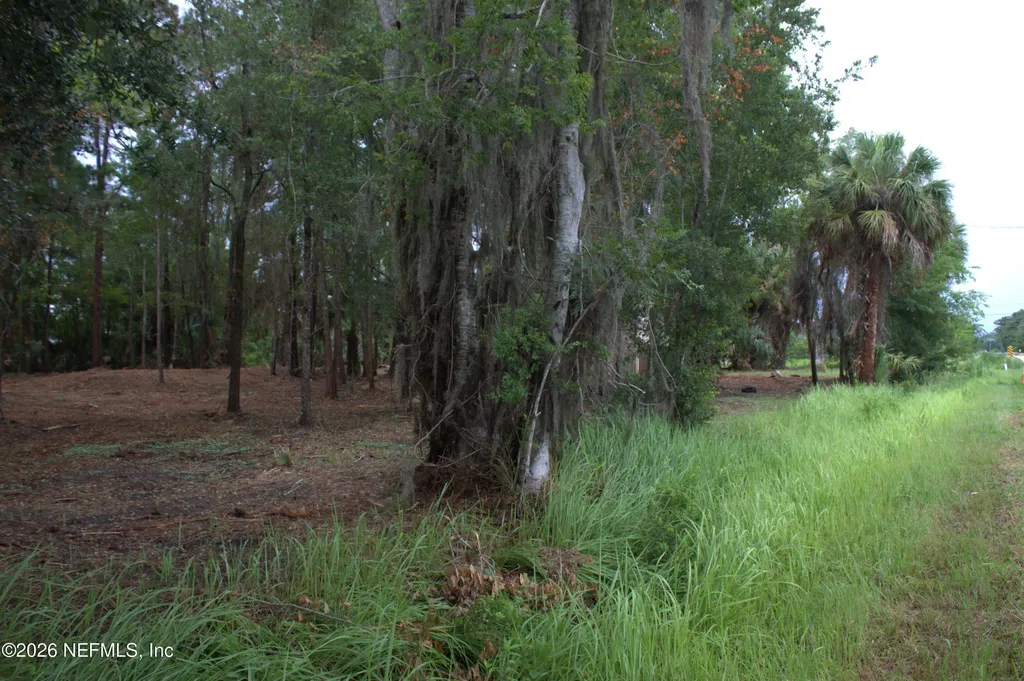 114 E River Road East Palatka FL 32131