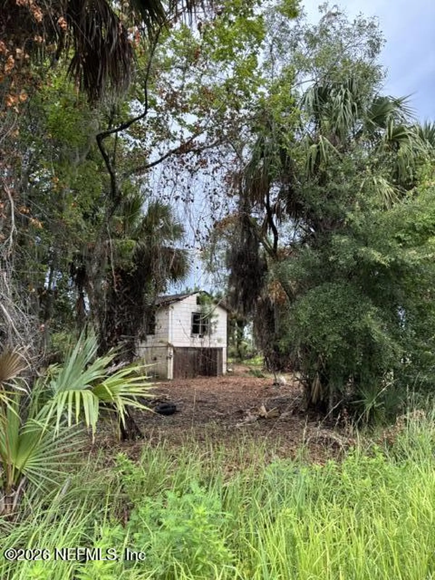 114 E River Road East Palatka FL 32131