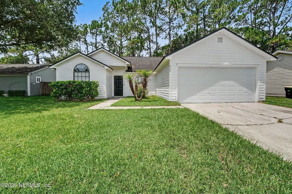 924 Aries Road W Jacksonville FL 32216