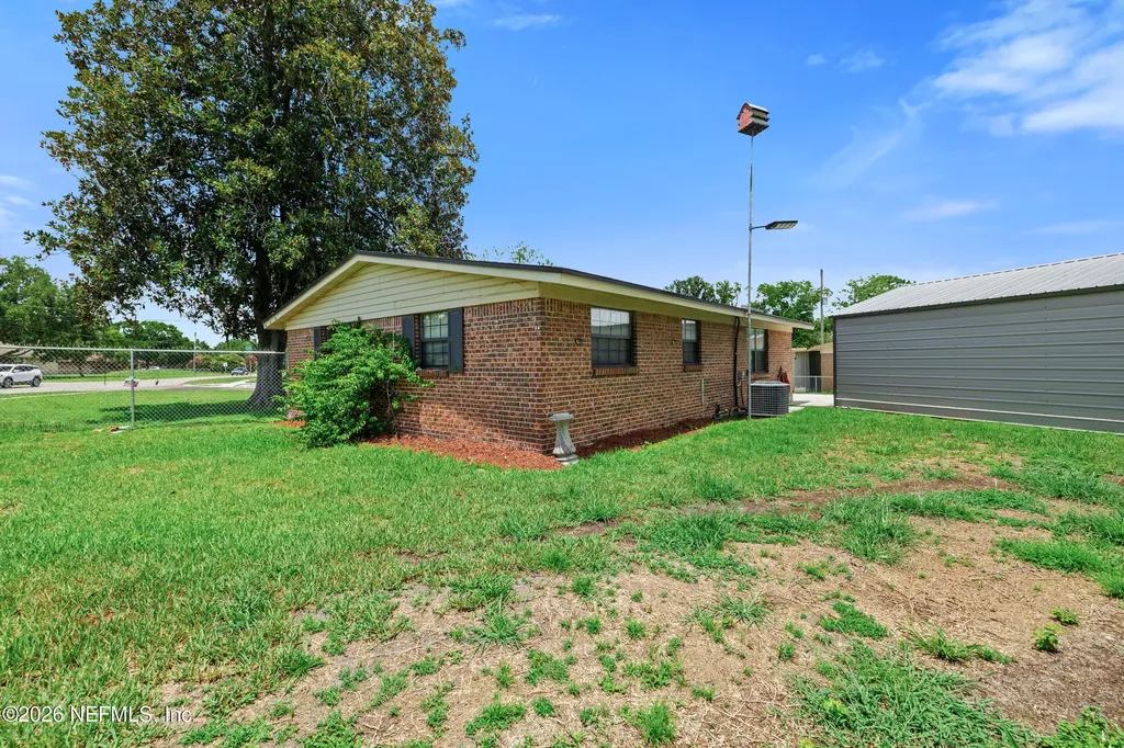 7662 Contour Drive Jacksonville FL 32221