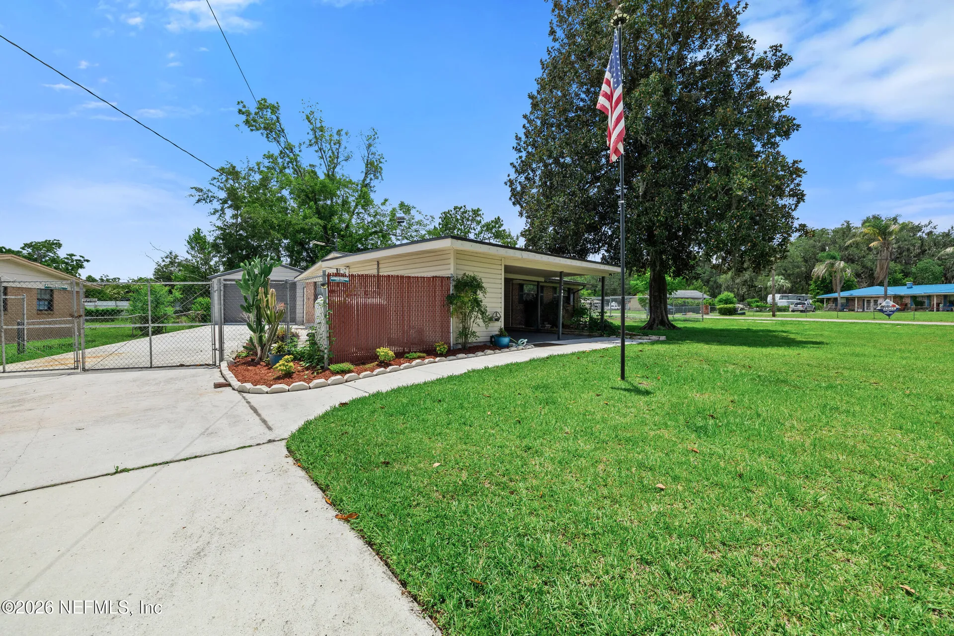 7662 Contour Drive Jacksonville FL 32221