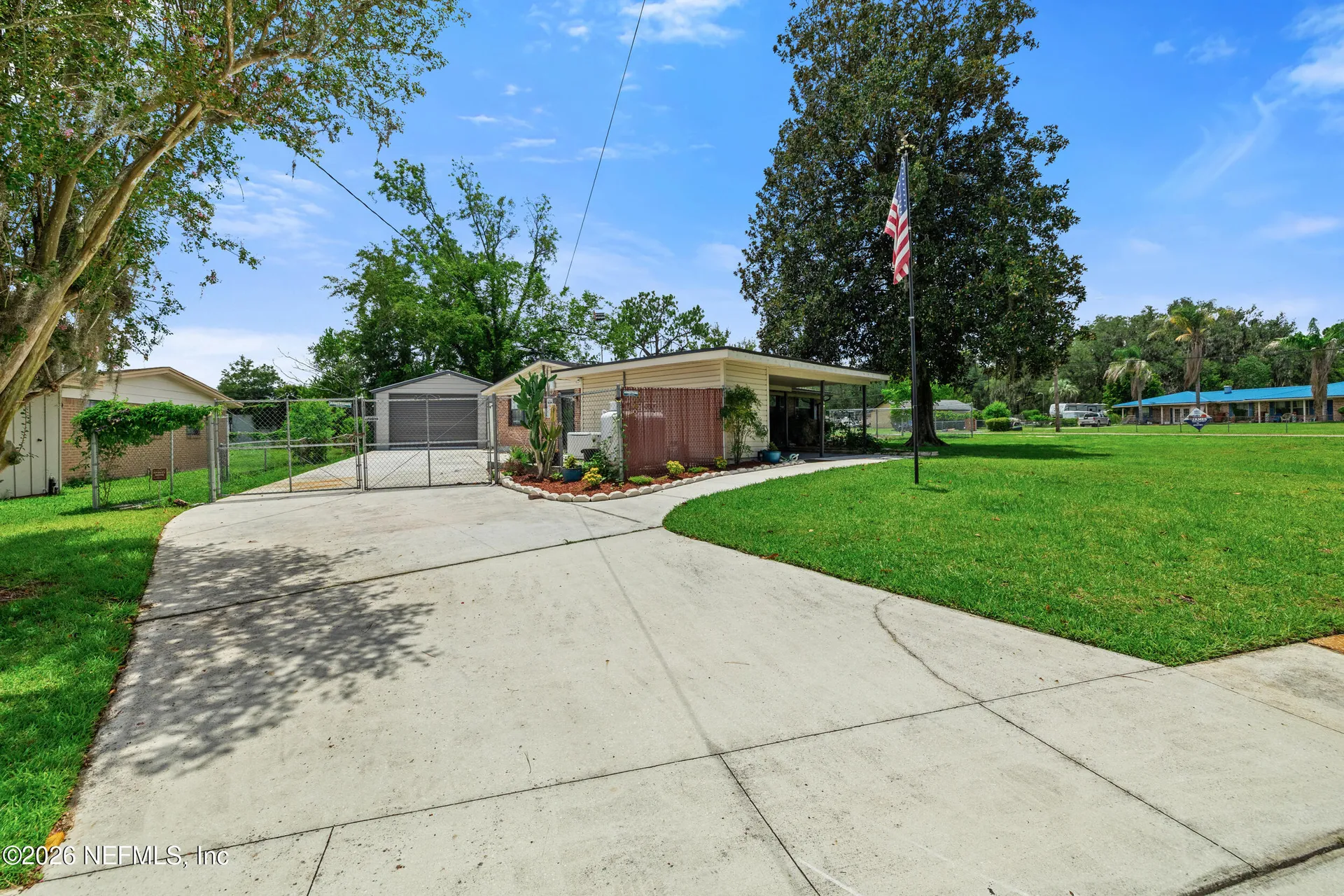 7662 Contour Drive Jacksonville FL 32221