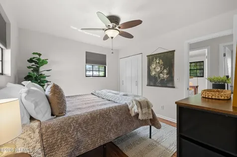 7662 Contour Drive Jacksonville FL 32221