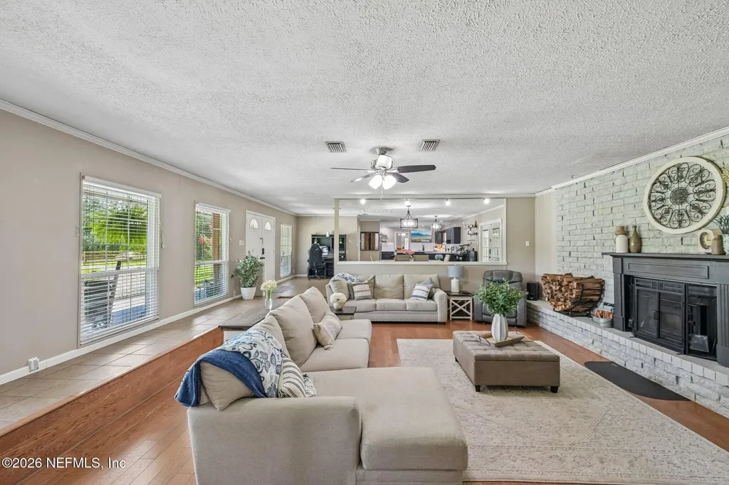 215 Foxtail Avenue Middleburg FL 32068