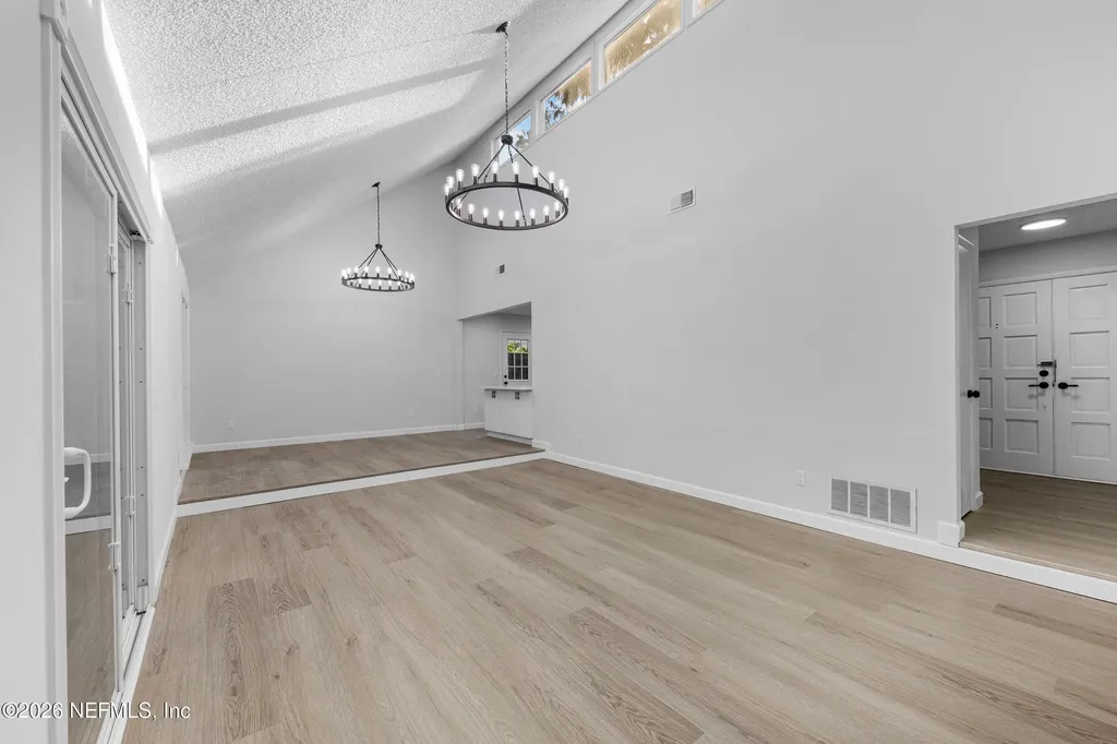 10644 La Mancha Avenue Jacksonville FL 32257