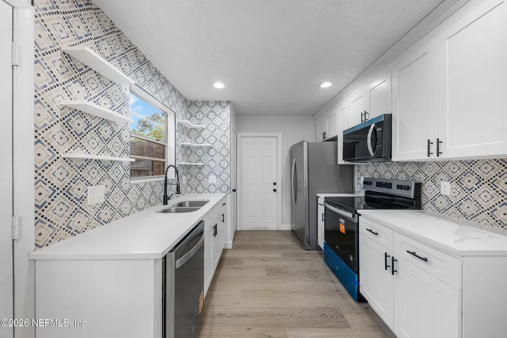 10644 La Mancha Avenue Jacksonville FL 32257