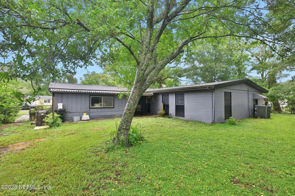 1038 Hillock Drive E Jacksonville FL 32221
