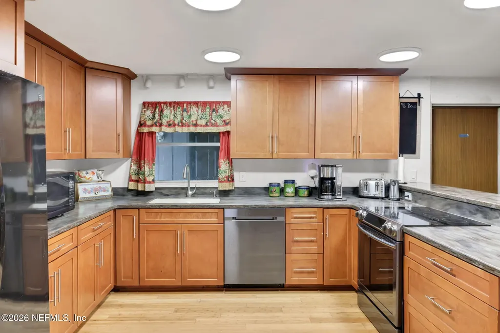 1038 Hillock Drive E Jacksonville FL 32221