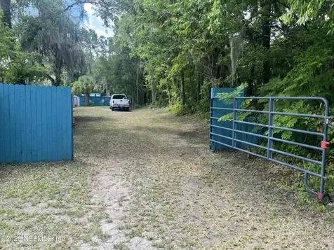 1181 Highway 17 Satsuma FL 32189
