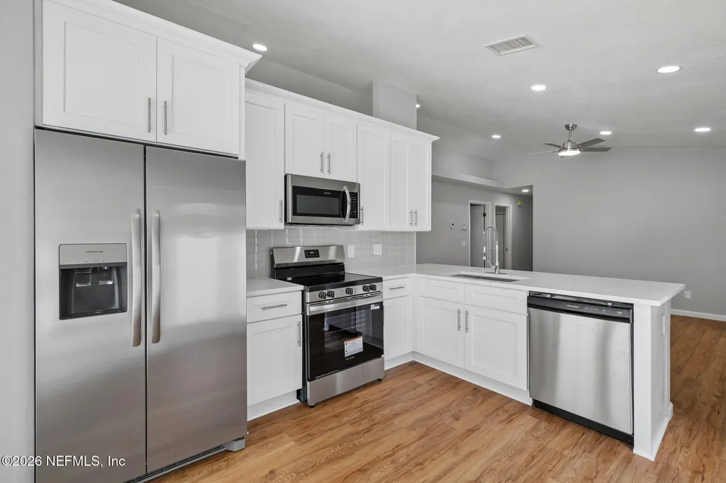 4421 Goldenrain Court Orlando FL 32808