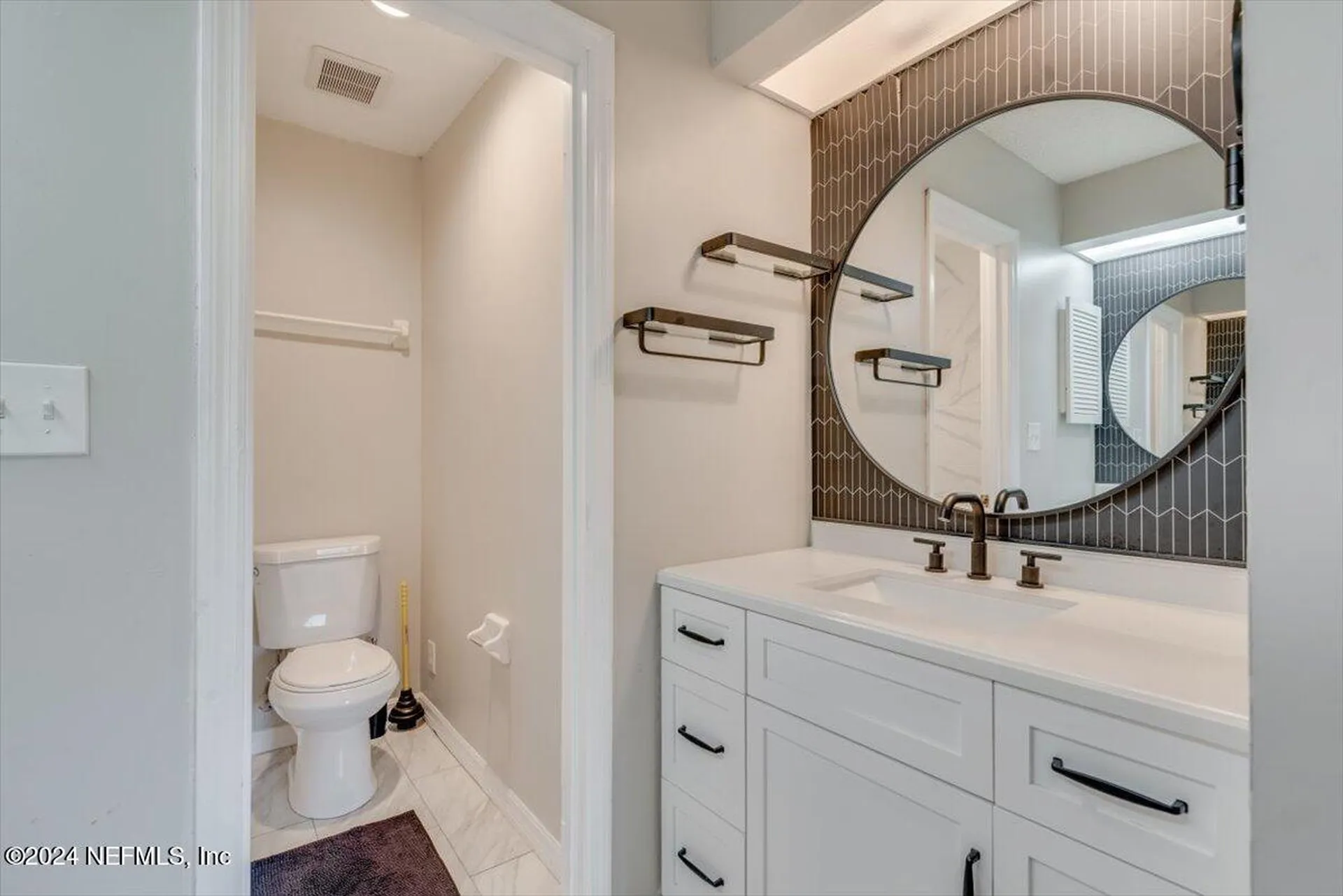 7701 Baymeadows Circle W Jacksonville FL 32256