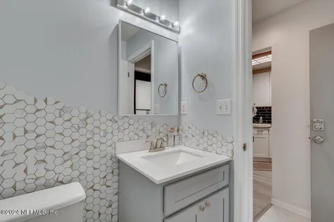 7701 Baymeadows Circle W Jacksonville FL 32256