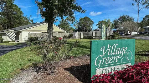 7701 Baymeadows Circle W Jacksonville FL 32256