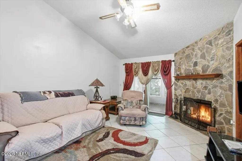 258 Aquarius Circle W Jacksonville FL 32216