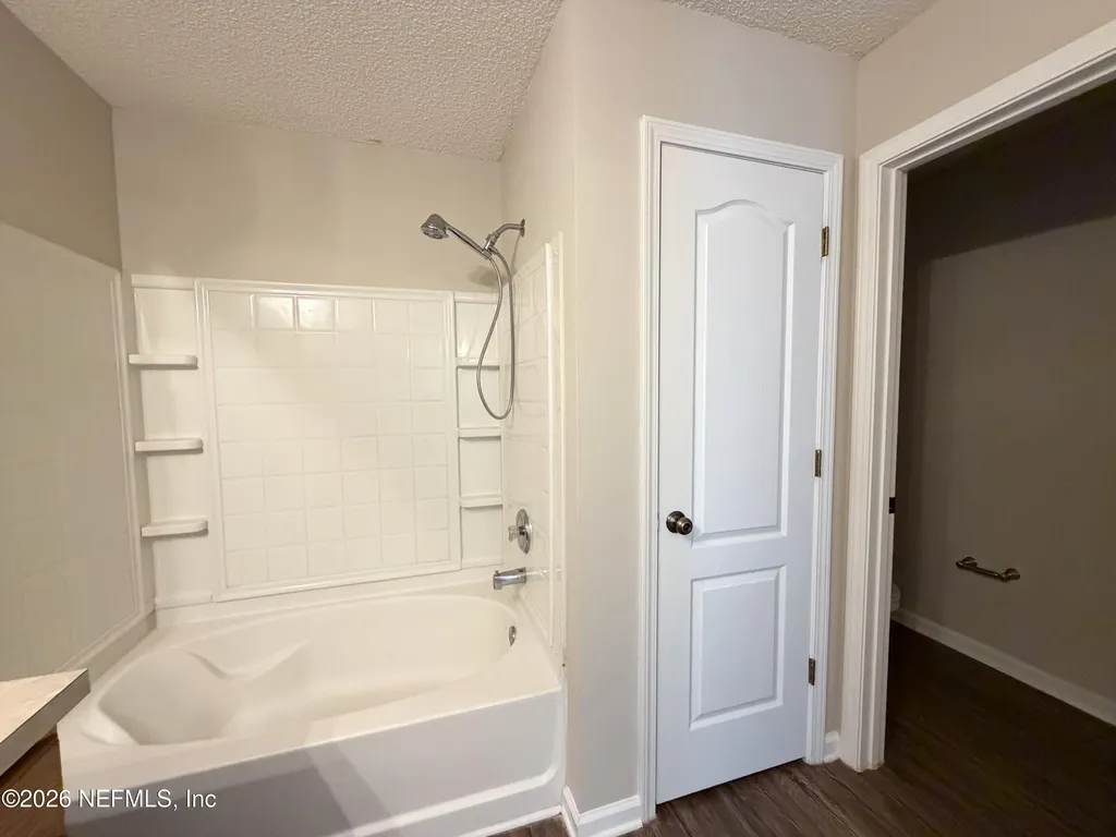 6902 Southern Oaks Drive W Jacksonville FL 32244