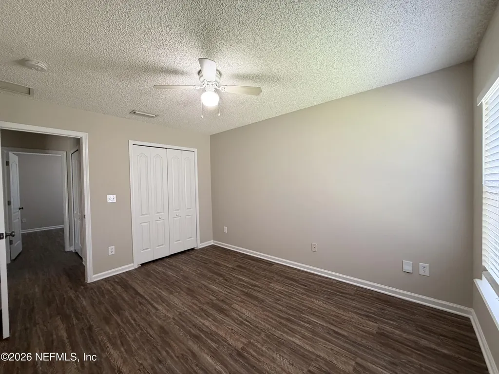 6902 Southern Oaks Drive W Jacksonville FL 32244