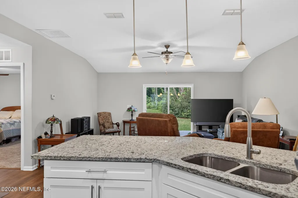 1634 East Road Jacksonville FL 32216