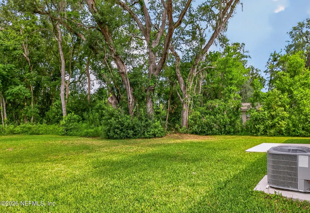 1634 East Road Jacksonville FL 32216