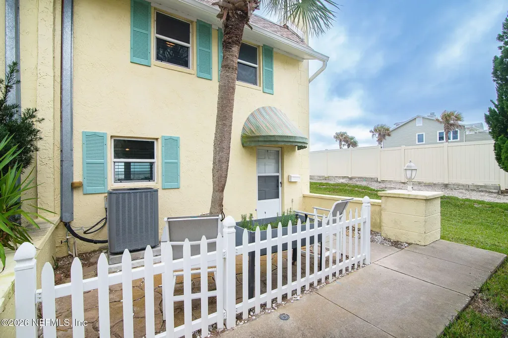 2233 Seminole Road Atlantic Beach FL 32233