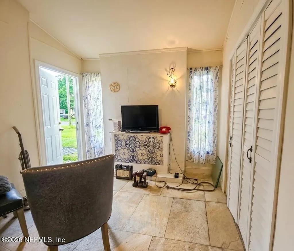 2103 Allandale Circle W Jacksonville FL 32254