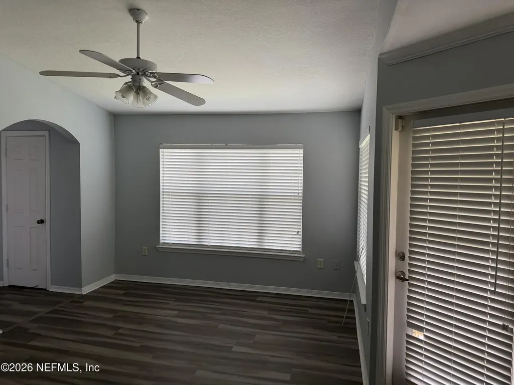 7800 Point Meadows Drive Jacksonville FL 32256