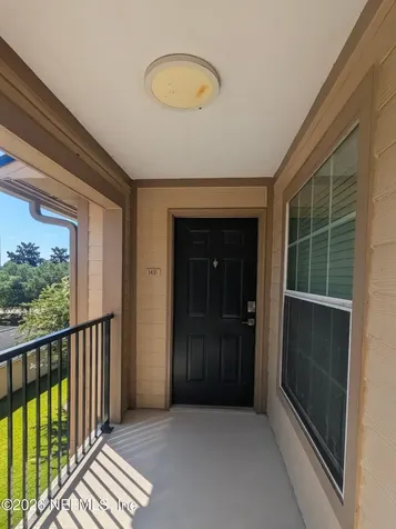 7800 Point Meadows Drive Jacksonville FL 32256