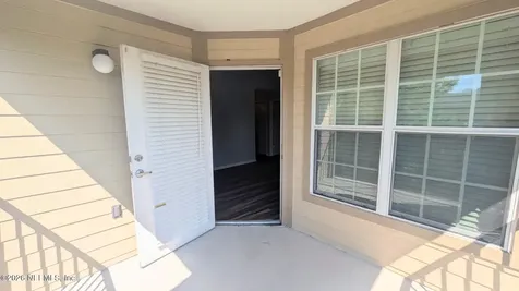 7800 Point Meadows Drive Jacksonville FL 32256