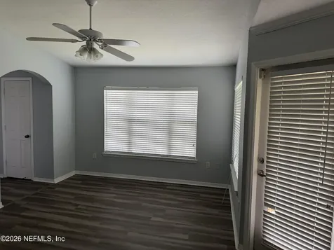 7800 Point Meadows Drive Jacksonville FL 32256