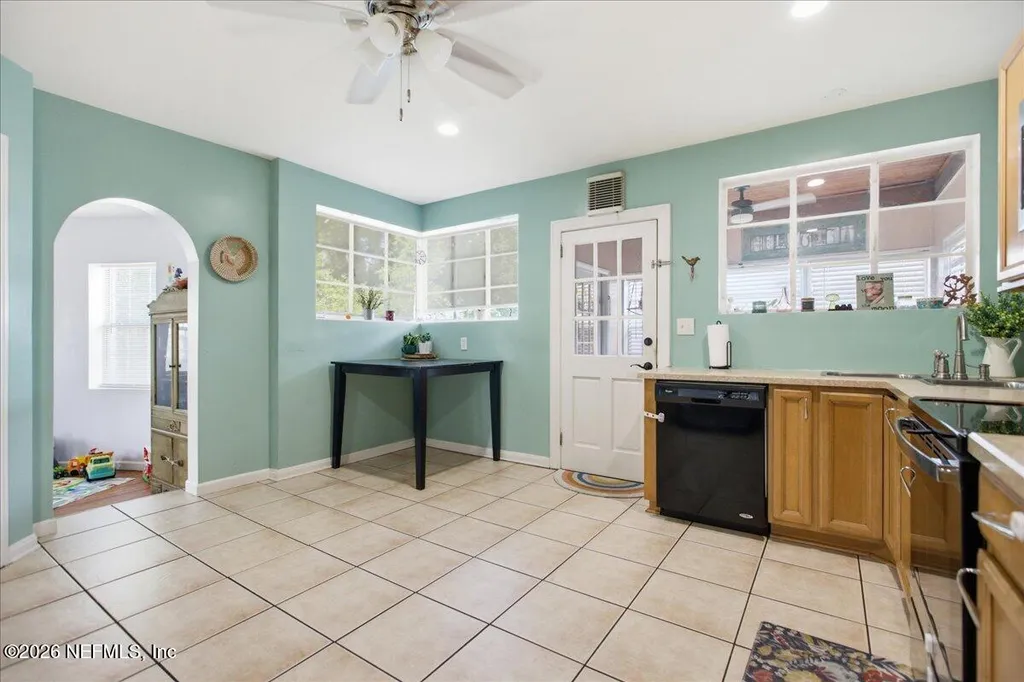 2284 Larchmont Road Jacksonville FL 32207