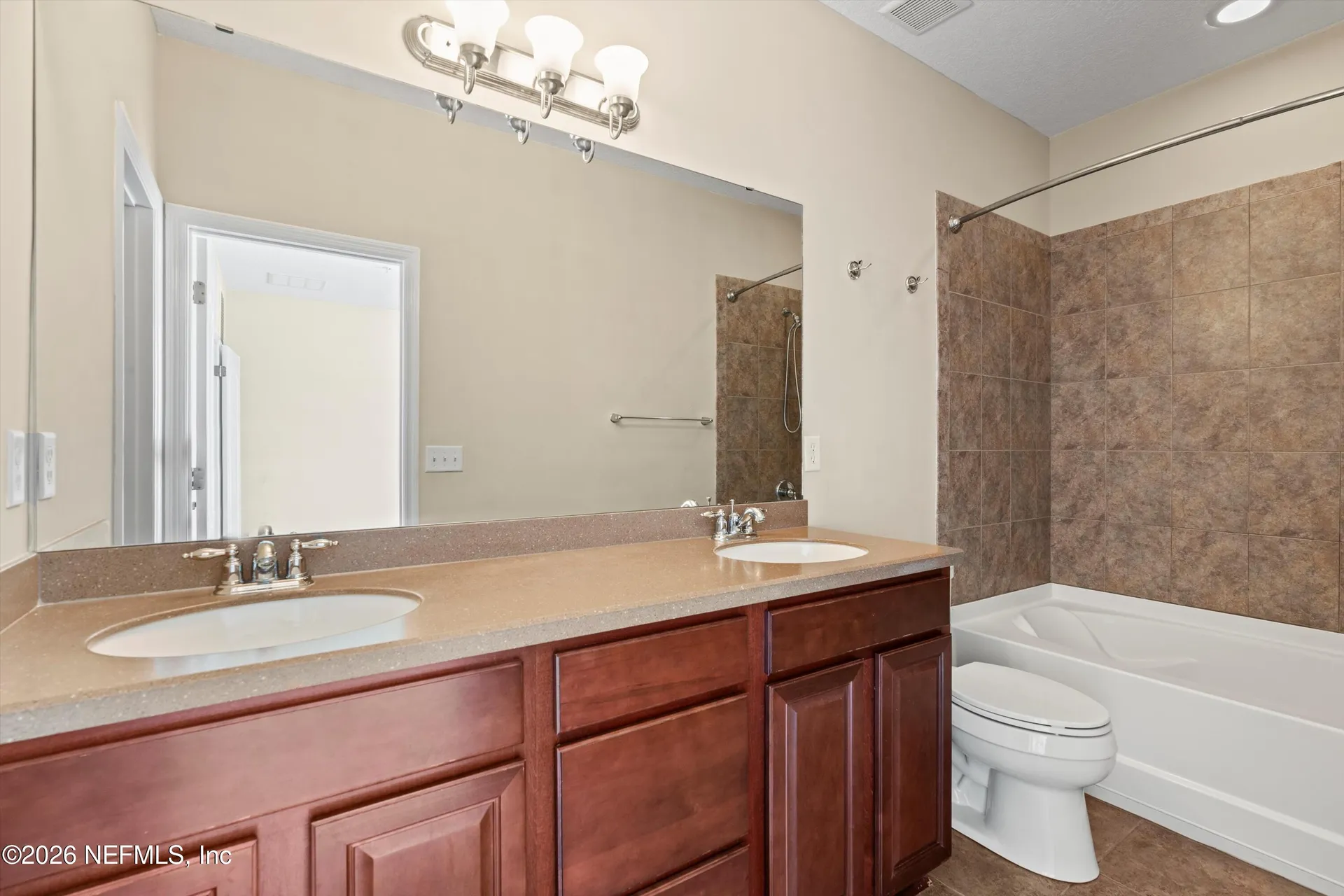 4368 Ellipse Drive Jacksonville FL 32246