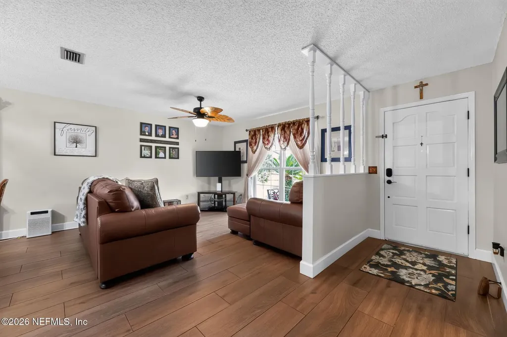 8435 Beautybush Court Jacksonville FL 32244