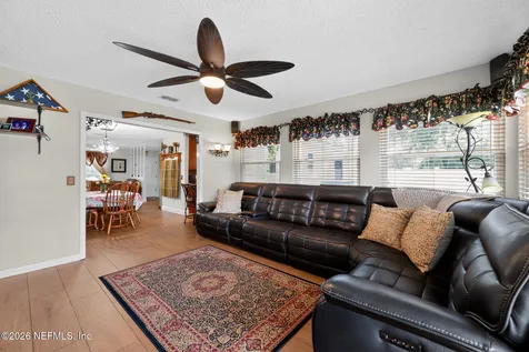 8435 Beautybush Court Jacksonville FL 32244