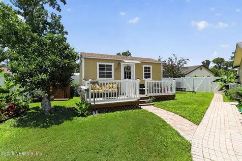 8435 Beautybush Court Jacksonville FL 32244