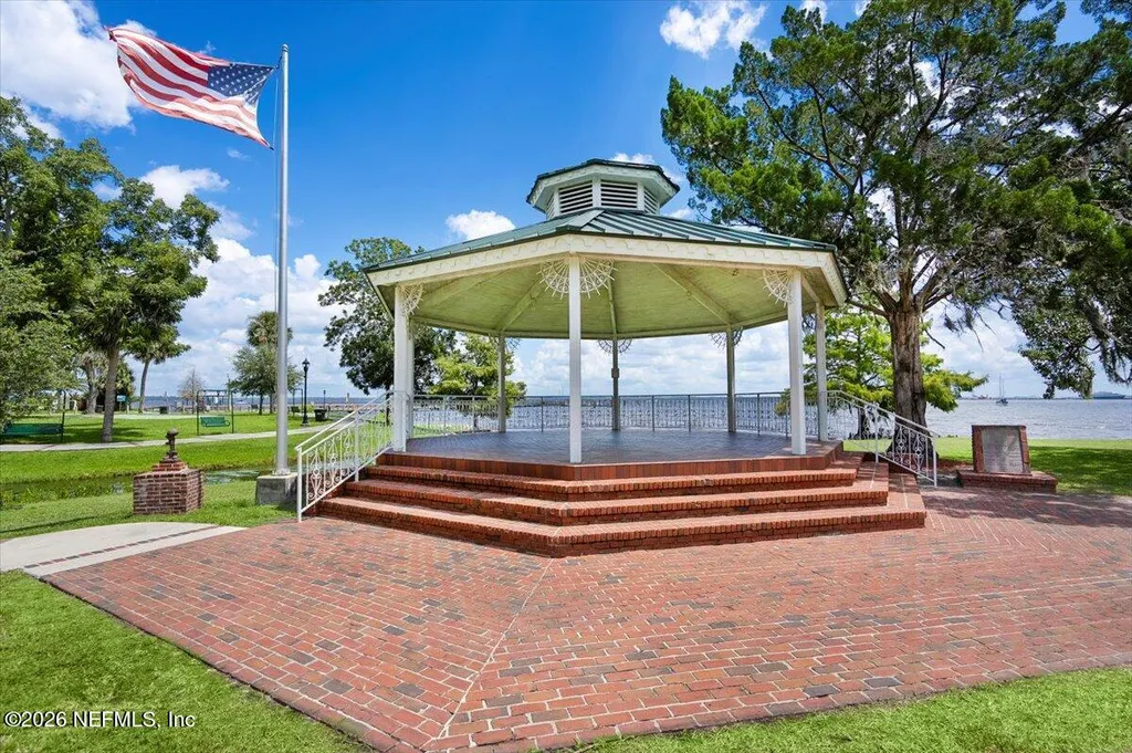 708 Myrtle Avenue Green Cove Springs FL 32043