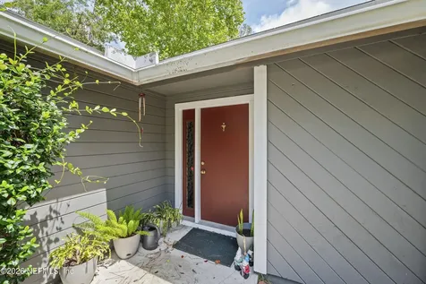 4208 Queensway Drive Jacksonville FL 32257