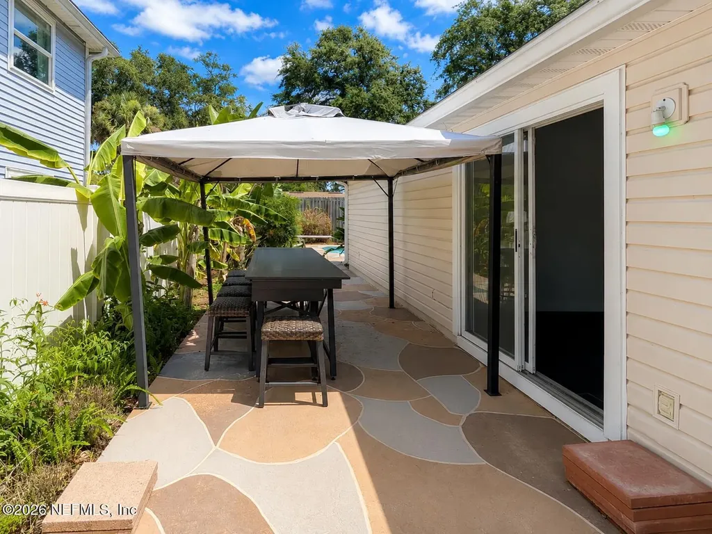 1649 Ocean Pond Court Jacksonville Beach FL 32250