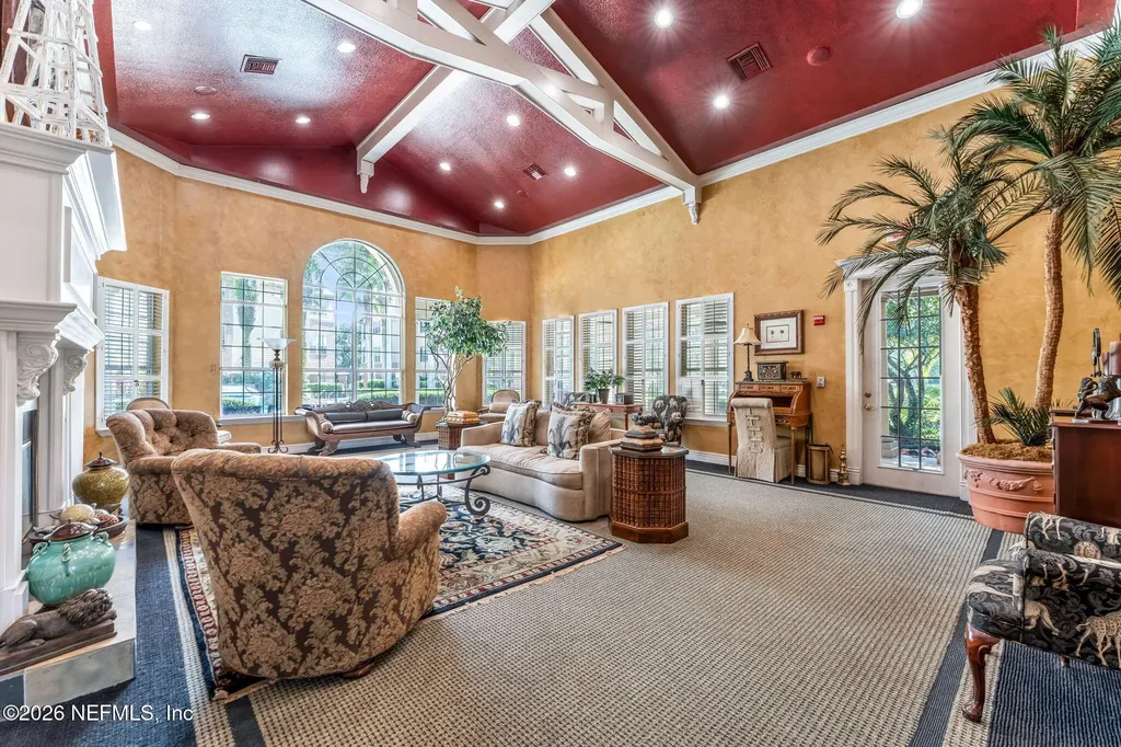 7800 Point Meadows Drive Jacksonville FL 32256