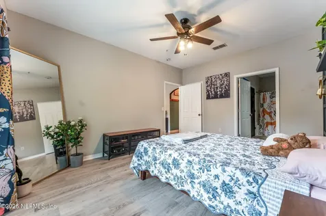 7800 Point Meadows Drive Jacksonville FL 32256