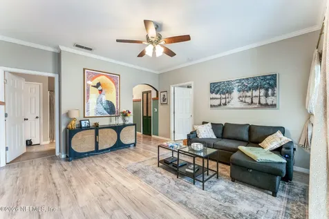 7800 Point Meadows Drive Jacksonville FL 32256