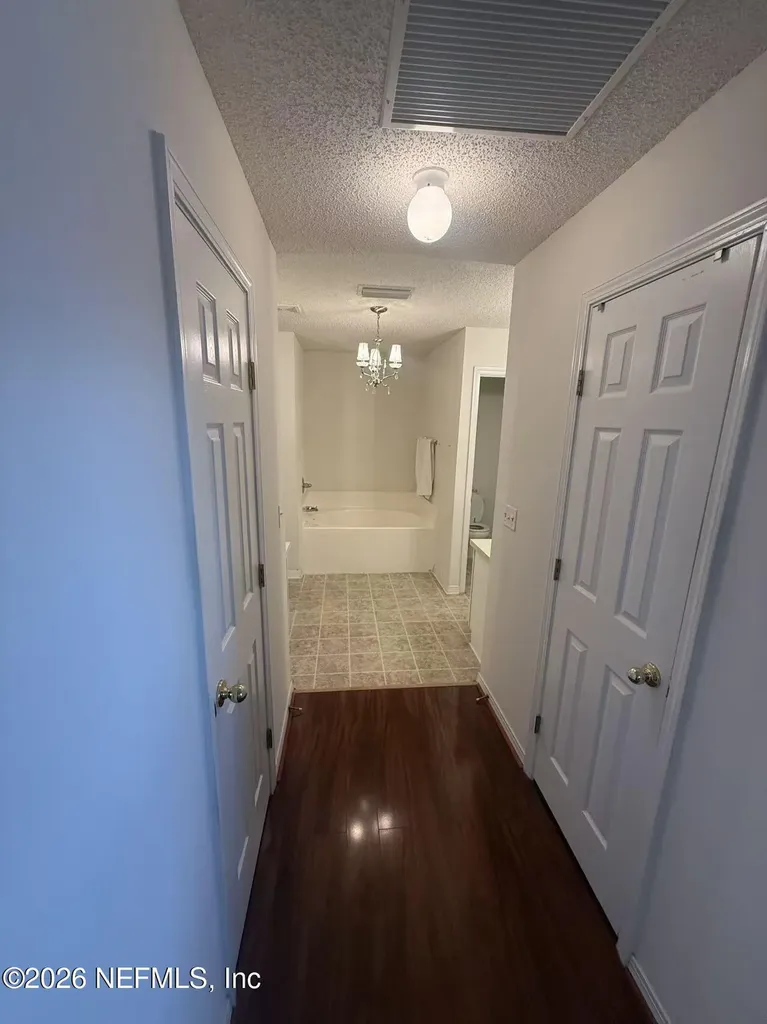 1666 Avenger Lane Jacksonville FL 32221