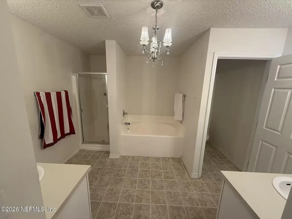 1666 Avenger Lane Jacksonville FL 32221