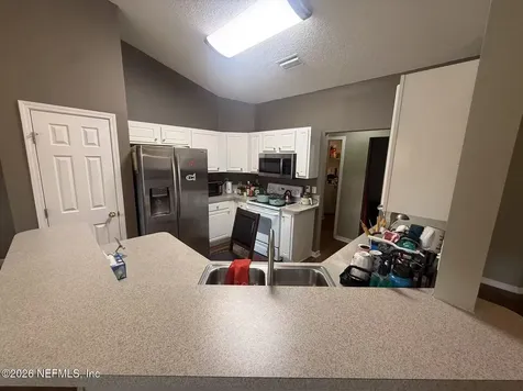 1666 Avenger Lane Jacksonville FL 32221