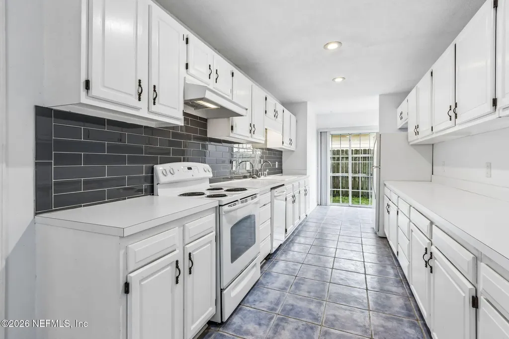 604 11th Avenue S Jacksonville Beach FL 32250