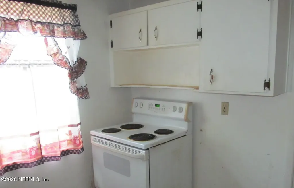3711 N Davis Street Jacksonville FL 32209