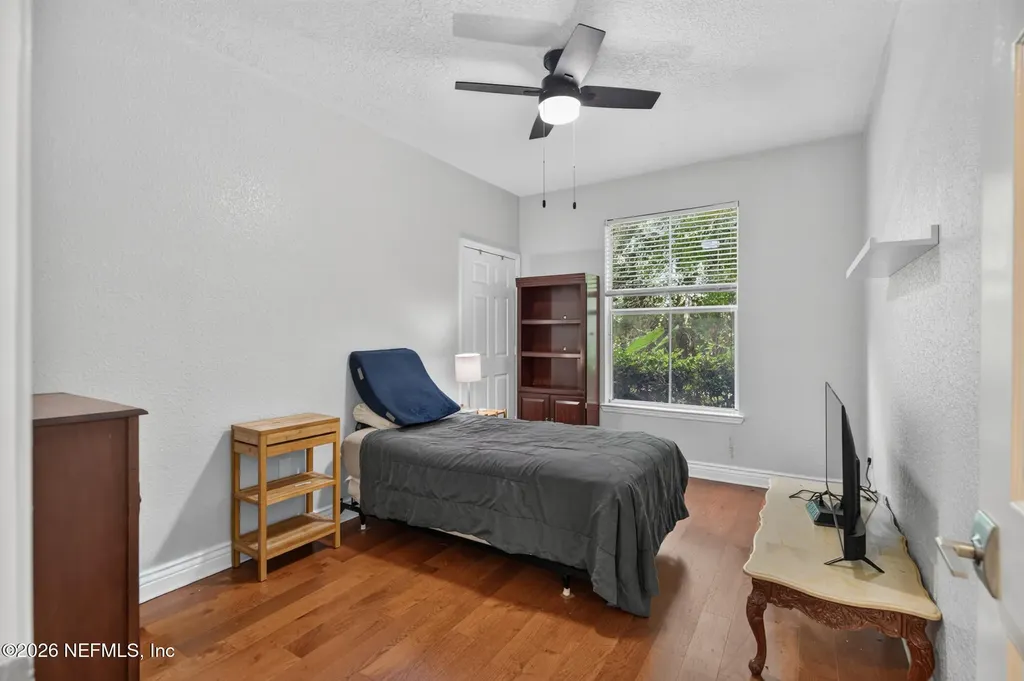8539 Gate Parkway W Jacksonville FL 32216