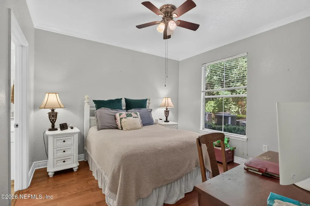 8539 Gate Parkway W Jacksonville FL 32216