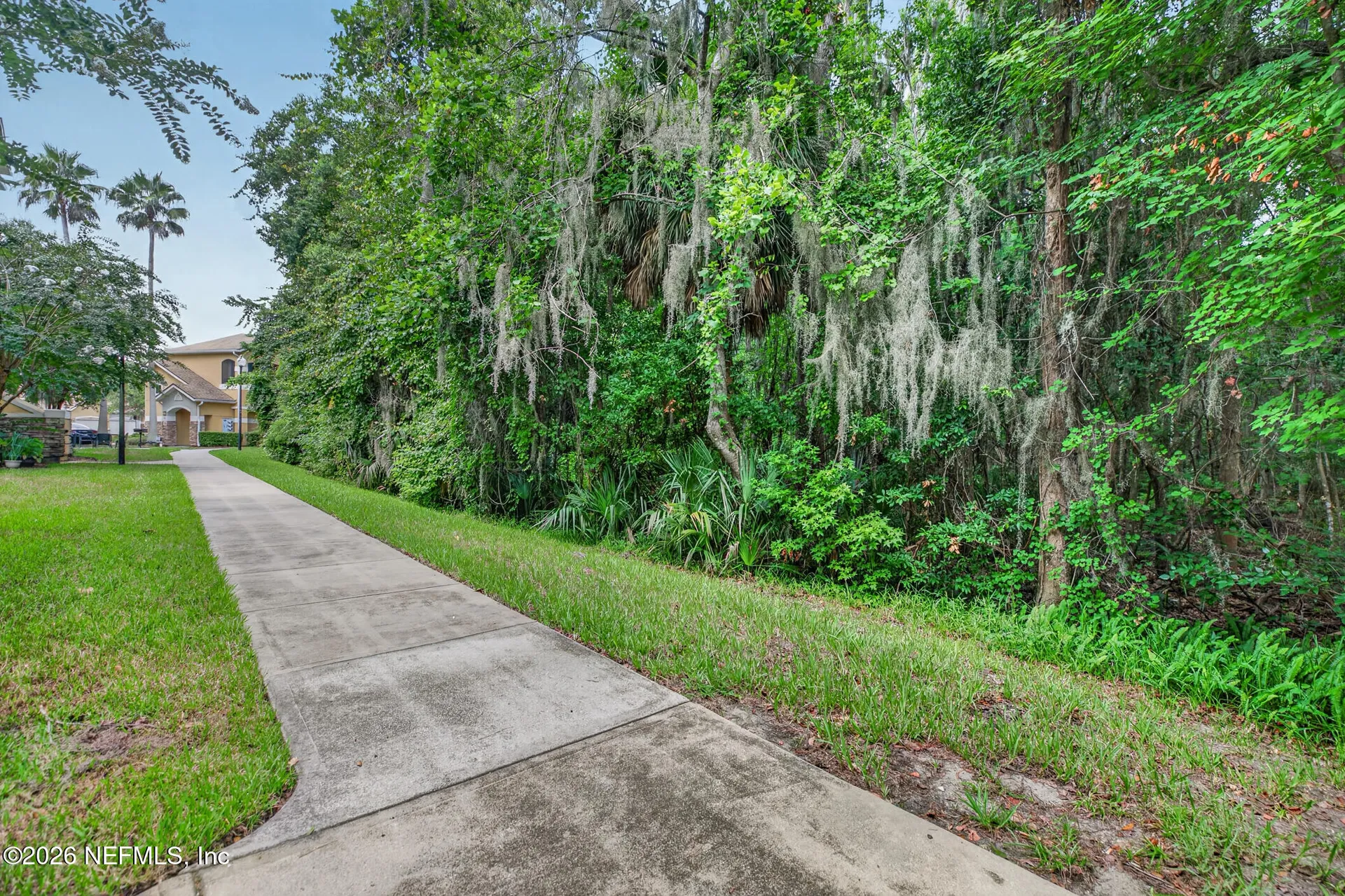 8539 Gate Parkway W Jacksonville FL 32216